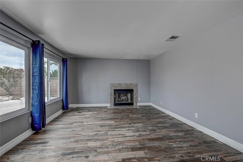 Welcome to your BEAUTIFUL 4 Bedroom, 3 Bath - SOLAR HEATED, POOL - photo 14