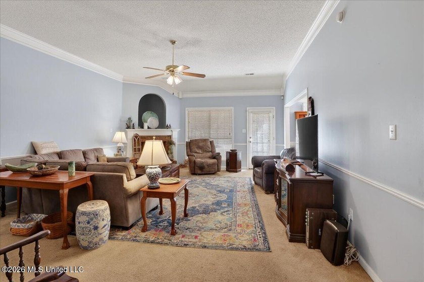 Lewisburg Schools!! Welcome to this charming 3-bedroom - photo 7