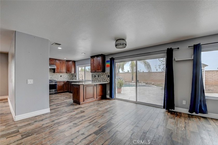 Welcome to your BEAUTIFUL 4 Bedroom, 3 Bath - SOLAR HEATED, POOL - photo 18