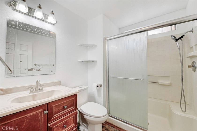 Welcome to your BEAUTIFUL 4 Bedroom, 3 Bath - SOLAR HEATED, POOL - photo 35