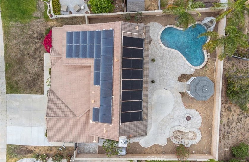 Welcome to your BEAUTIFUL 4 Bedroom, 3 Bath - SOLAR HEATED, POOL - photo 44