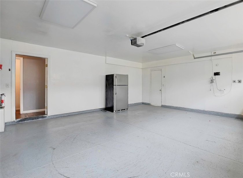 Welcome to your BEAUTIFUL 4 Bedroom, 3 Bath - SOLAR HEATED, POOL - photo 45