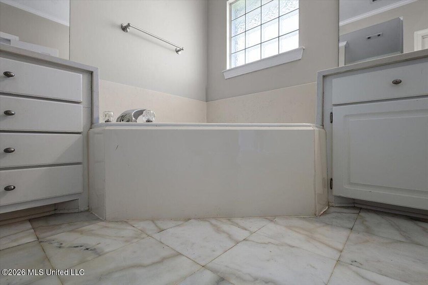 *QUALIFIES FOR USDA $0 DOWN* Welcome to this stunning 3-bedroom - photo 17