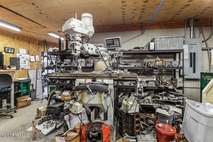 Main Street Machine Building is for Sale. Owner is selling - photo 13
