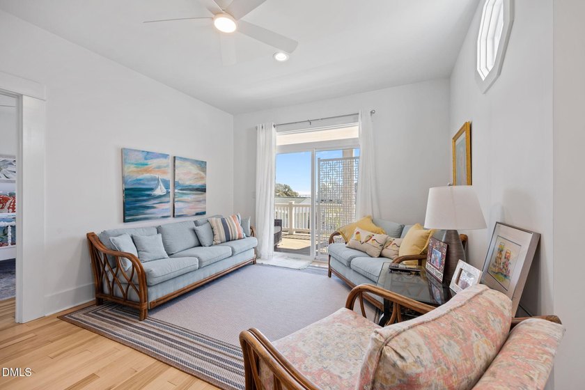 Welcome to your dream coastal retreat. This isn't just a house - photo 24