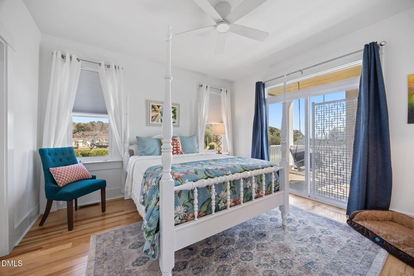 Welcome to your dream coastal retreat. This isn't just a house - photo 27