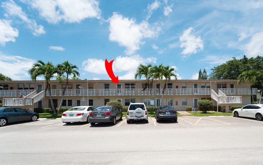 Welcome home to this beautifully updated 2-bedroom, 1.5-bath - photo 2