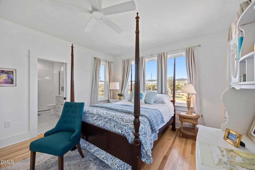Welcome to your dream coastal retreat. This isn't just a house - photo 40