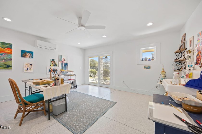 Welcome to your dream coastal retreat. This isn't just a house - photo 44