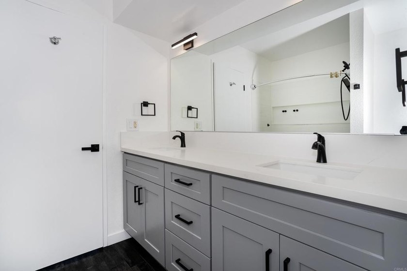 5700 Baltimore Dr 16 - photo 12