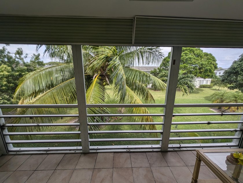 Investors dream. Cash Only. Very qualified tenant occupied with - photo 15