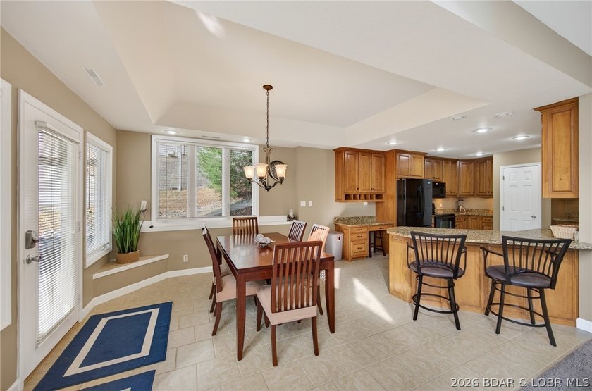 This 5-bedroom, 3.5-bath lakefront home in Four Seasons is - photo 17