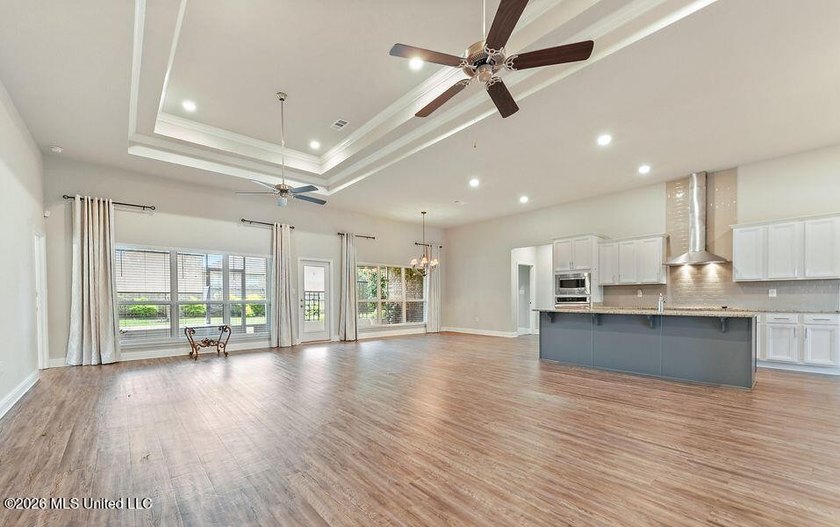 Now priced under $370k, with $5,000 toward closing costs or a - photo 4