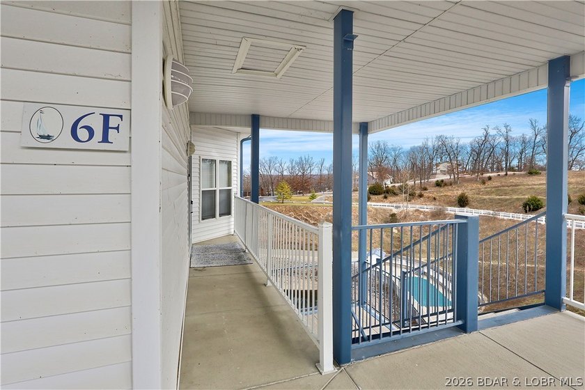 Welcome to Monarch Cove, where this fully furnished, top-floor - photo 32