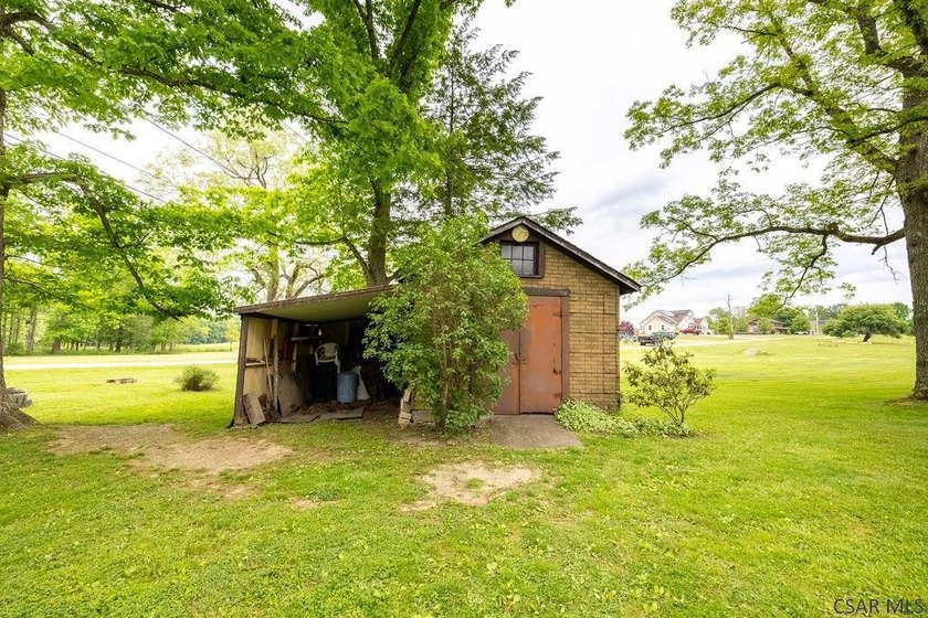 Welcome to 4611 Elton Road, a place where there's room to - photo 6