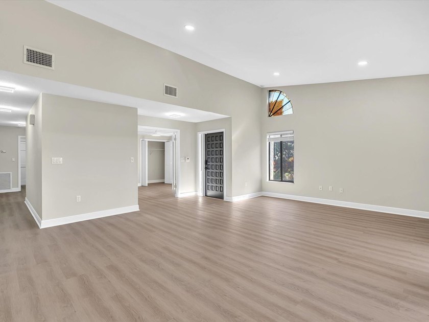 2627 Emerald Way N - photo 5