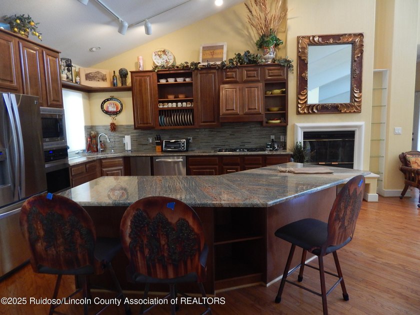 Luxury 4-Bedroom Home at Alto Lakes Golf &amp; Country Club, Alto - photo 15