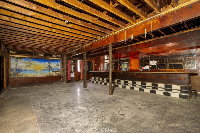 Own a piece of local history with this incredibly versatile - photo 6