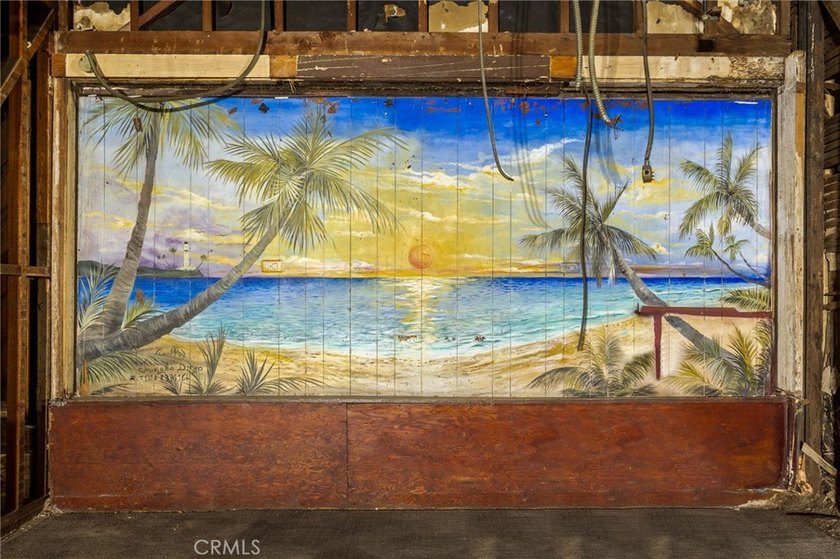 Own a piece of local history with this incredibly versatile - photo 7