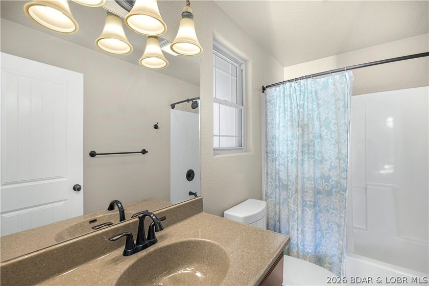 Offered by its original owners, this lovingly maintained 5-bed - photo 23