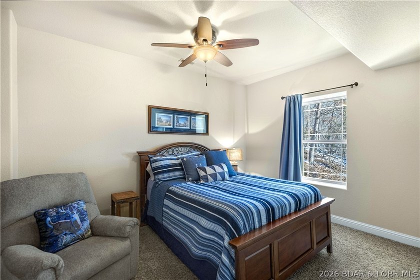 Offered by its original owners, this lovingly maintained 5-bed - photo 26