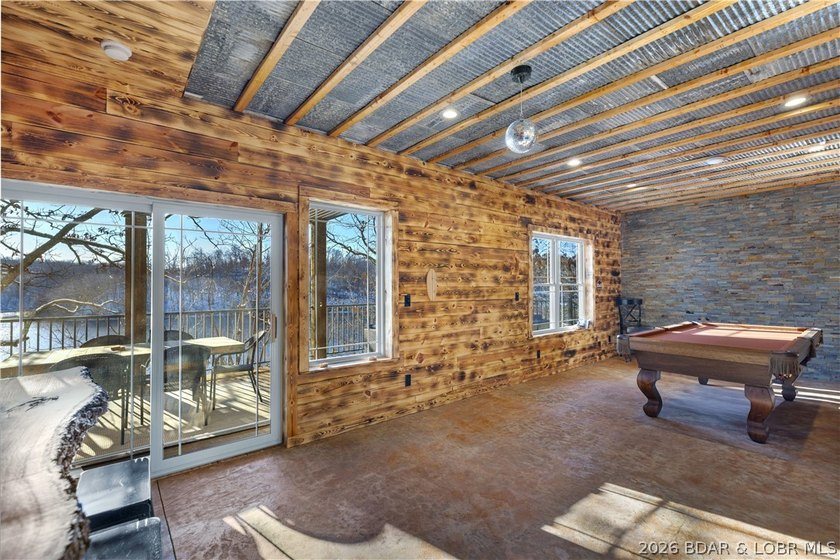 Offered by its original owners, this lovingly maintained 5-bed - photo 30