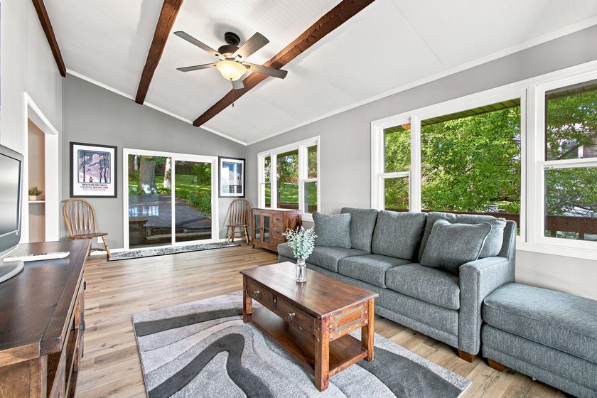 YOUR OWN LAKEFRONT SANCTUARY! Offering a much sought after - photo 10