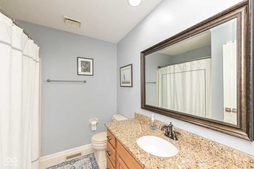 Lake front living in a low maintenance condo, that comes with - photo 23