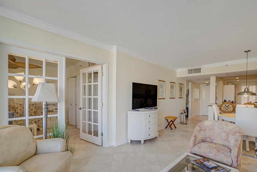 Introducing G305, a 2BR/2BA condo in the Yacht &amp; Racquet Club of - photo 10