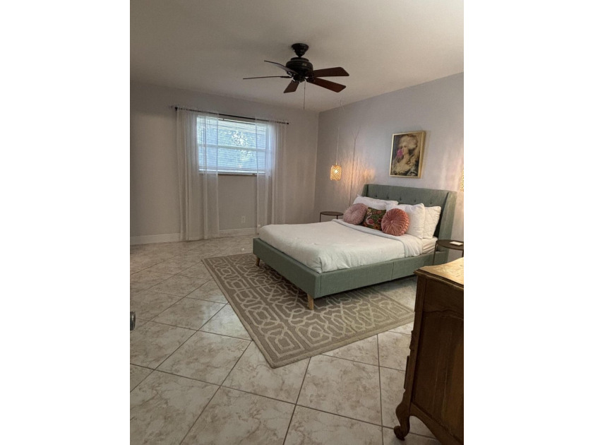 Move right in to this charming THREE bedroom condominium, in the - photo 13