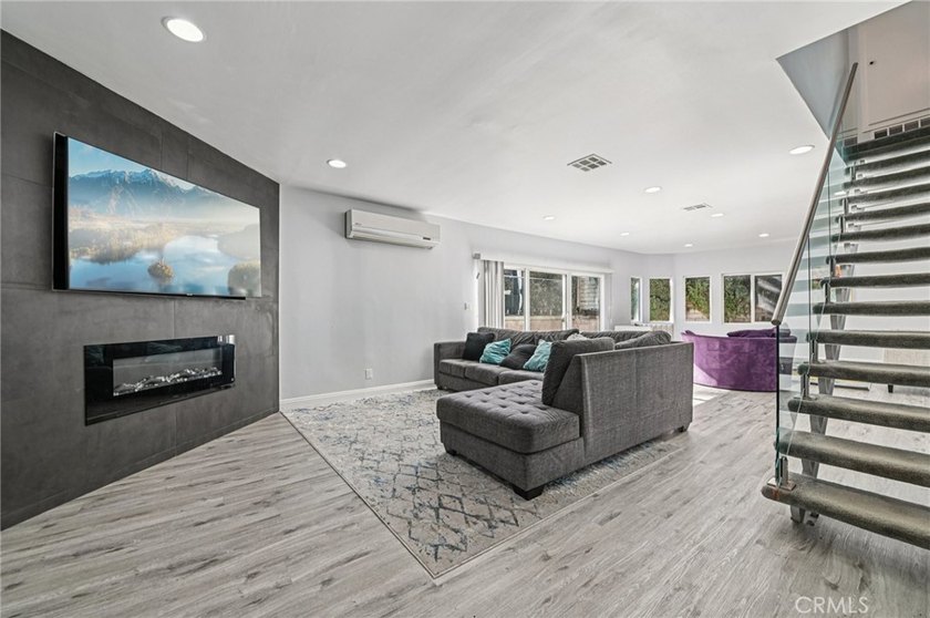 Proudly introducing this stunning 4-bedroom, 3-bath Rancho Palos - photo 5