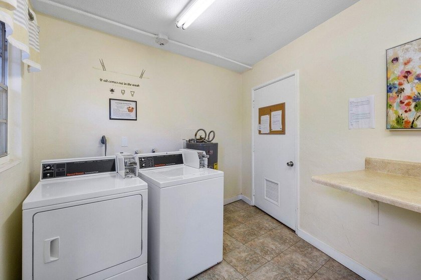 Brand New &amp; pristine 2 bedroom and full 2 bath unit. Located in - photo 33