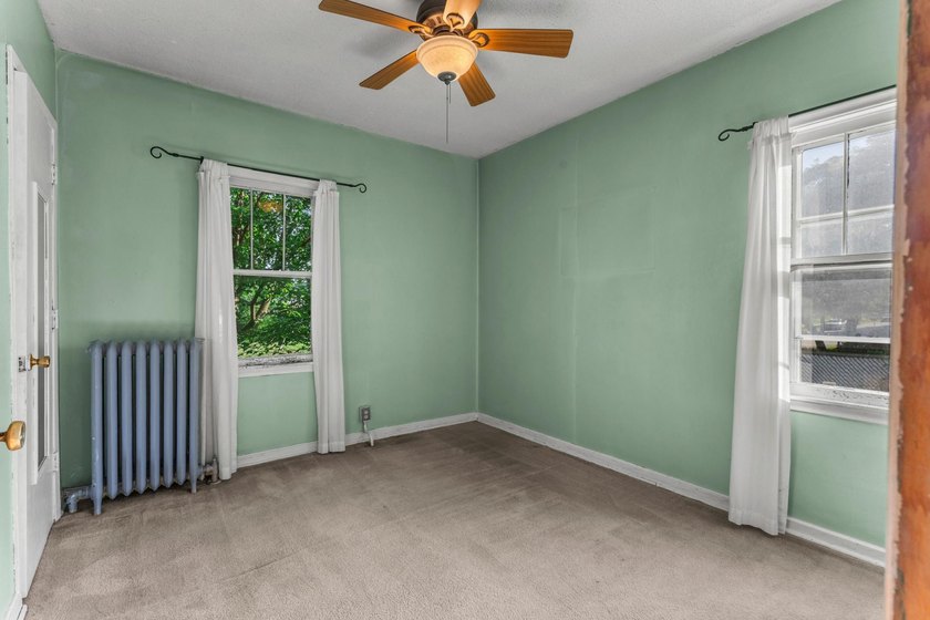 Classic 1.5 story charmer on a corner lot and just a short walk - photo 13