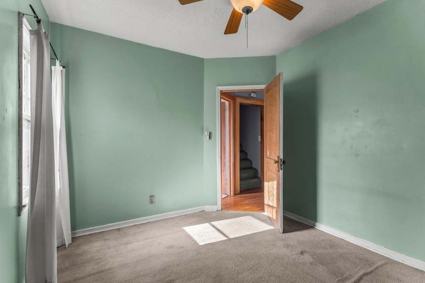 Classic 1.5 story charmer on a corner lot and just a short walk - photo 14