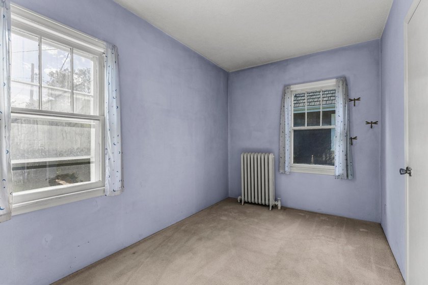 Classic 1.5 story charmer on a corner lot and just a short walk - photo 15