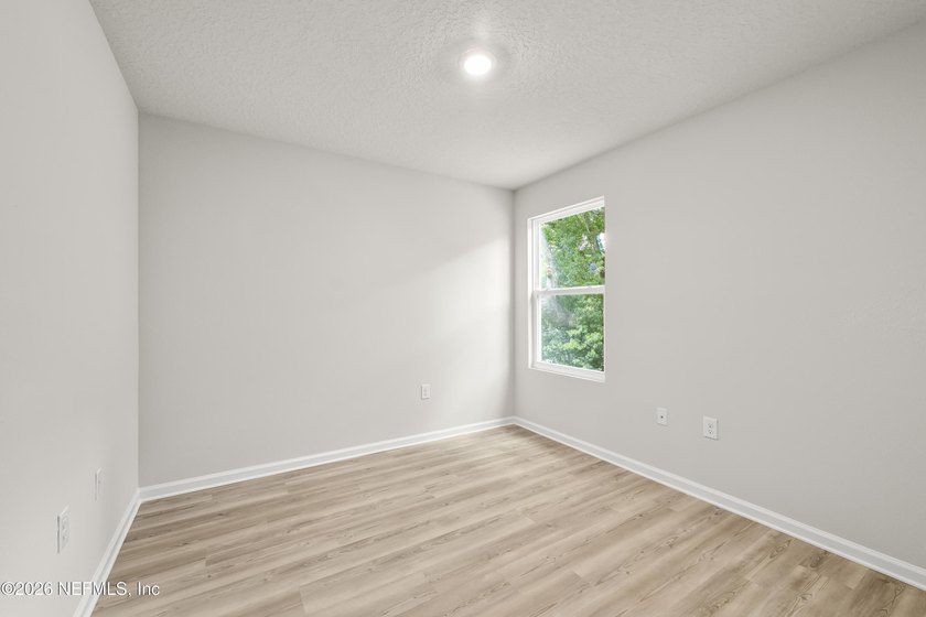 Ask about our exclusive Builder's Incentives!! Welcome to the - photo 20