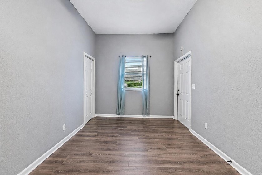 Up to $10K in seller concessions offered to buyer! Perfect if - photo 2