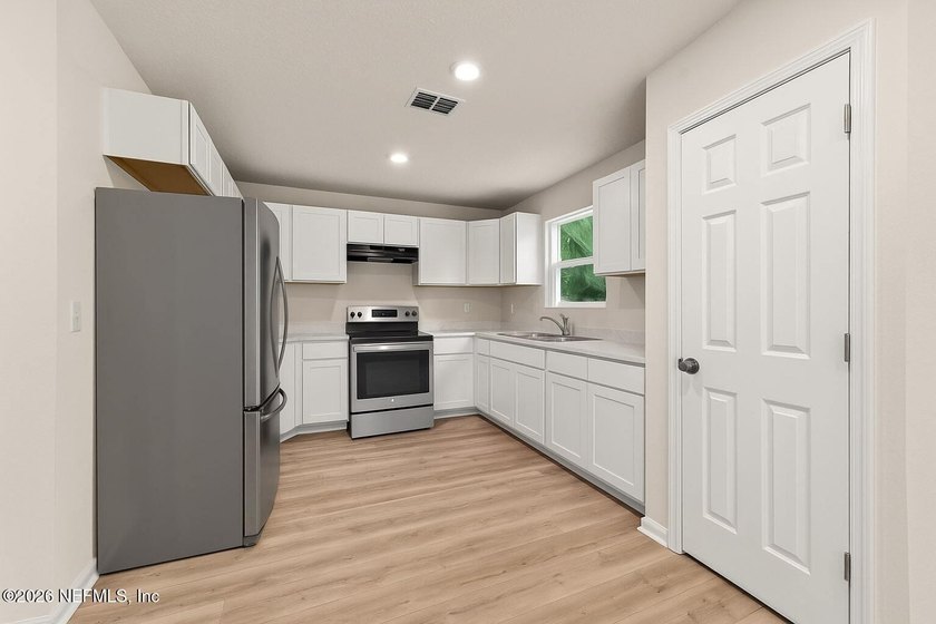 Ask about our exclusive Builder's Incentives!! Welcome to the - photo 25