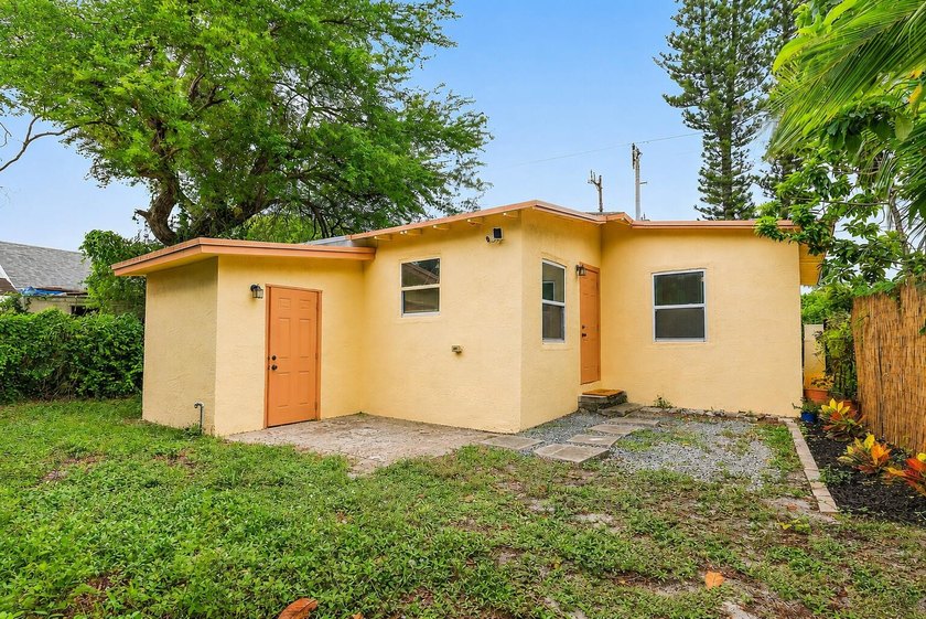 Up to $10K in seller concessions offered to buyer! Perfect if - photo 8