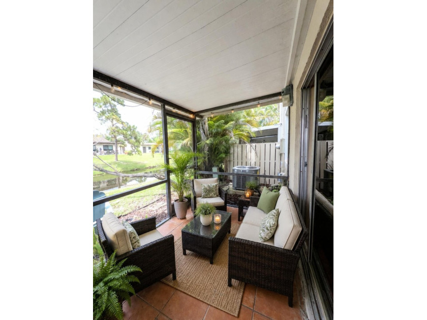 ACT FAST - waterfront, gated, investor-friendly! 2-story - photo 6