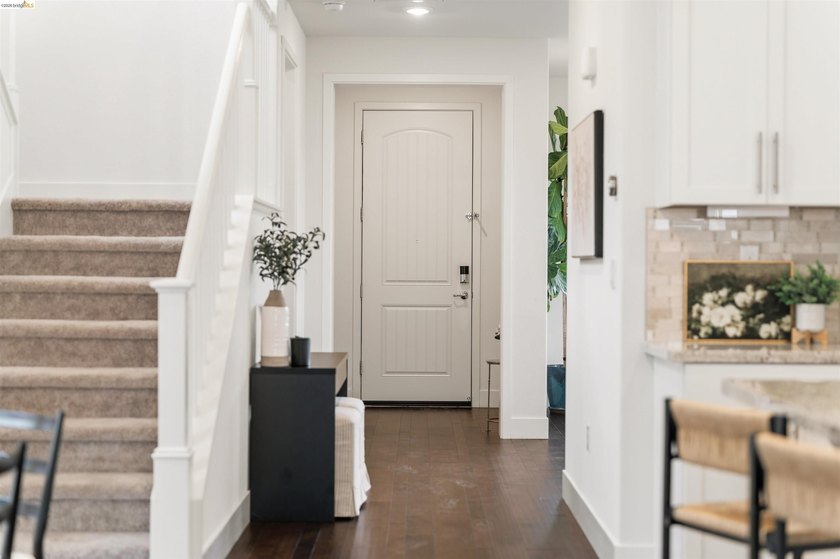 1502 Flagship Drive sits on a generous corner lot in Mare - photo 6