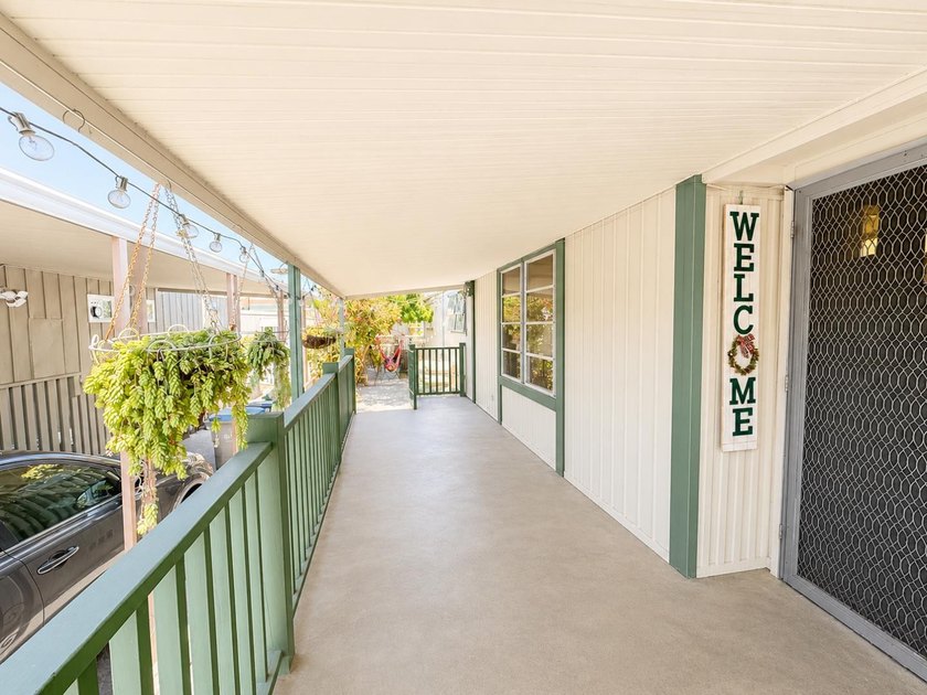 A spacious 2-bedroom, 2-bath mobile home located in the - photo 21