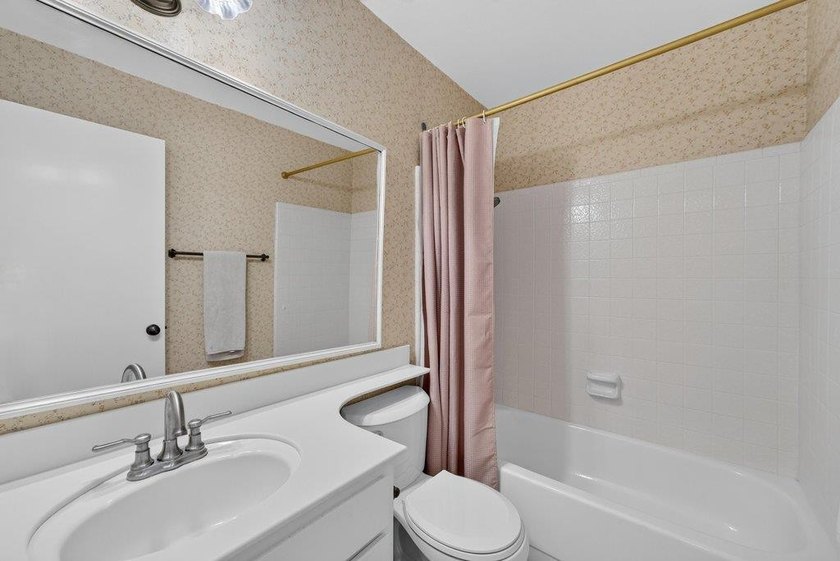 Beautifully maintained home offering comfort, versatility, and - photo 16