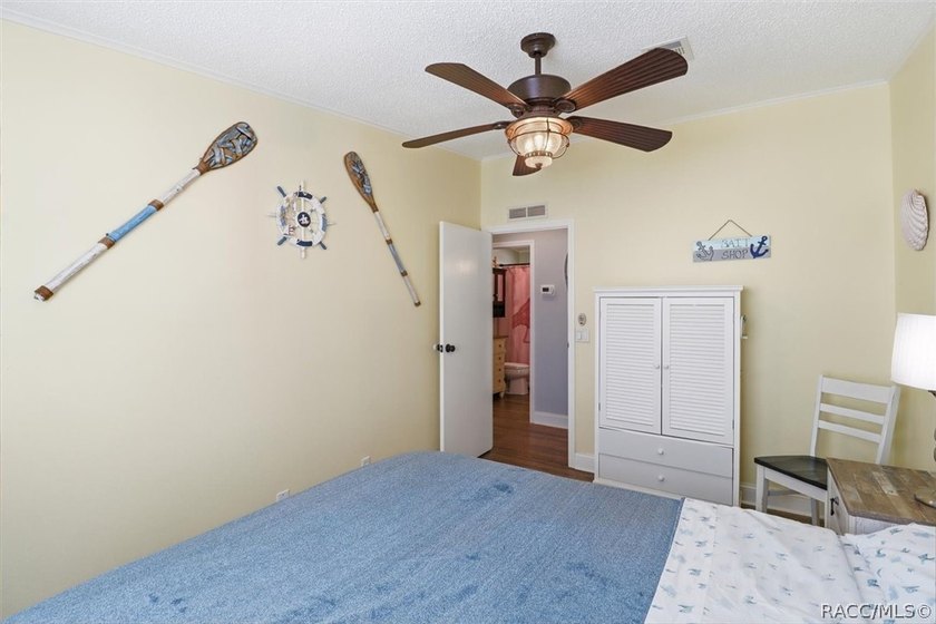 ***HOME DID NOT FLOOD INSIDE*** Seller is offering a $12,000 - photo 23