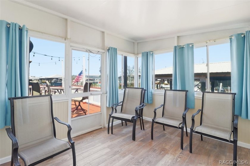 ***HOME DID NOT FLOOD INSIDE*** Seller is offering a $12,000 - photo 30