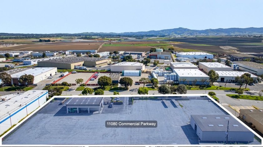 Rare opportunity to acquire two adjacent light industrial - photo 4