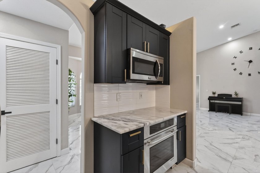 Beautifully updated 3 bed, 2 bath CBS home with a 2 car garage - photo 26