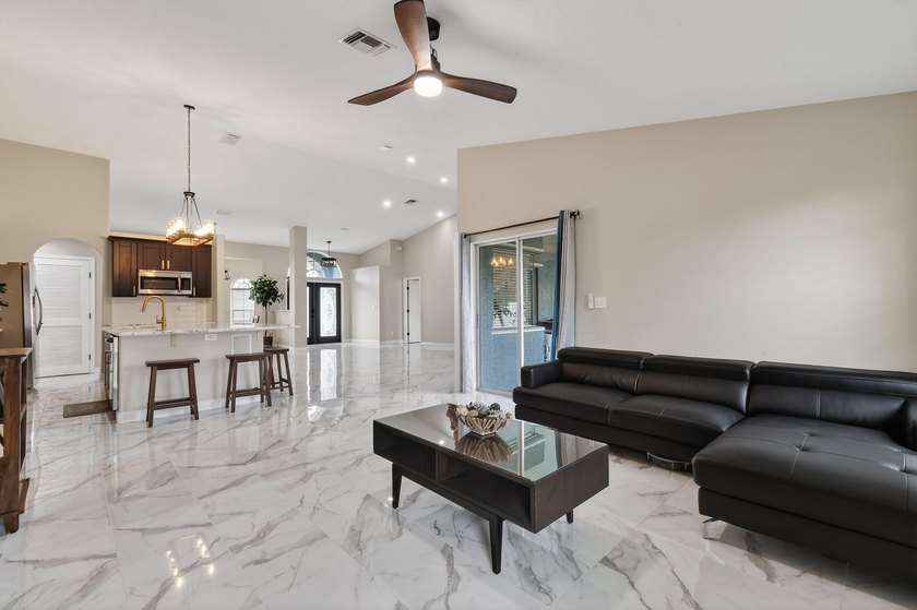 Beautifully updated 3 bed, 2 bath CBS home with a 2 car garage - photo 27