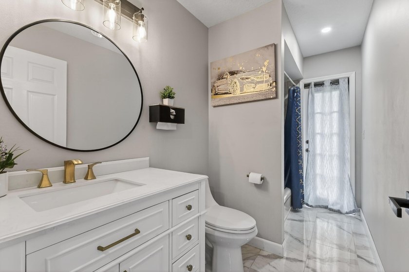 Beautifully updated 3 bed, 2 bath CBS home with a 2 car garage - photo 38