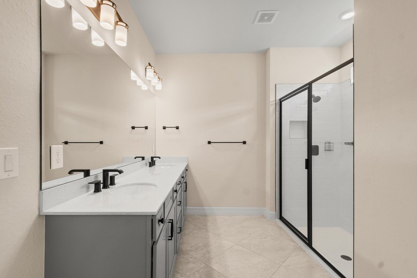 Move-in ready! Discover this beautifully upgraded 4-bedroom - photo 8